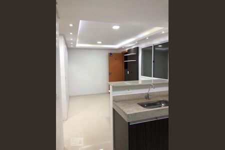 Apartamento à venda com 44m², 2 quartos e 1 vaga Apartamento à venda com 44m², 2 quartos e 1 vagaCozinha