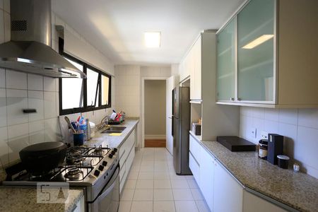 Apartamento para alugar com 191m², 3 quartos e 3 vagasCozinha