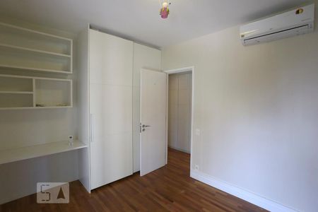 Apartamento para alugar com 191m², 3 quartos e 3 vagasSuite 2