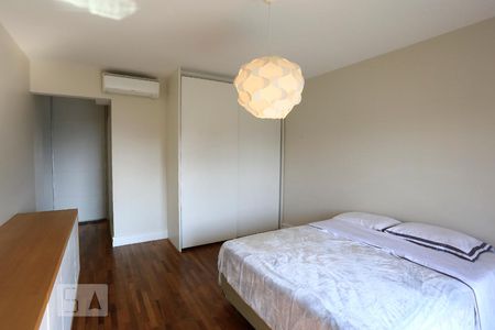 Apartamento para alugar com 191m², 3 quartos e 3 vagasSuite 1