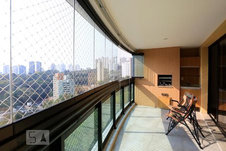 Apartamento para alugar com 191m², 3 quartos e 3 vagasVaranda
