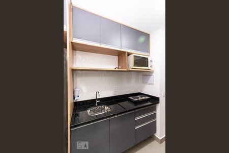 Cozinha de kitnet/studio para alugar com 1 quarto, 25m² em Cerqueira César, São Paulo