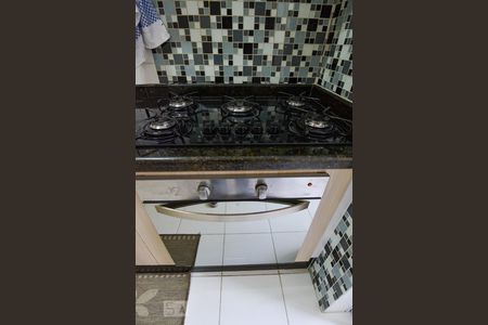 Apartamento à venda com 72m², 2 quartos e 1 vagaCozinha - fogão 