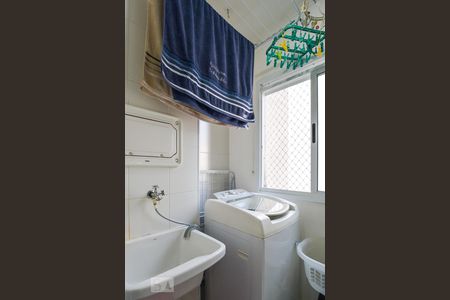 Apartamento à venda com 72m², 2 quartos e 1 vagaÁrea de Serviço