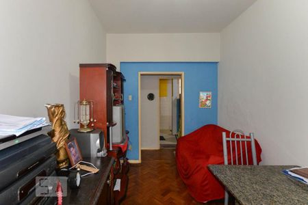 Apartamento à venda com 80m², 1 quarto e sem vagaSala