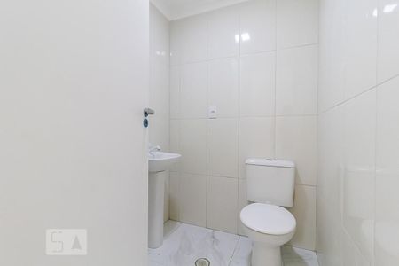 Casa à venda com 235m², 4 quartos e 3 vagas Casa à venda com 235m², 4 quartos e 3 vagasBanheiro