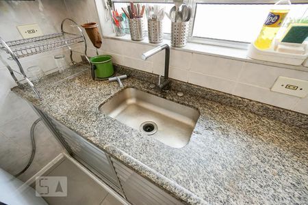 Casa à venda com 230m², 5 quartos e 2 vagas Casa à venda com 230m², 5 quartos e 2 vagasDetalhe cozinha