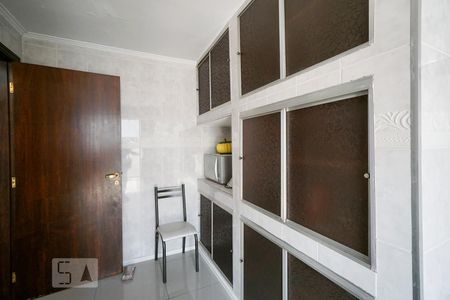 Casa à venda com 230m², 5 quartos e 2 vagas Casa à venda com 230m², 5 quartos e 2 vagasÁrea de serviço