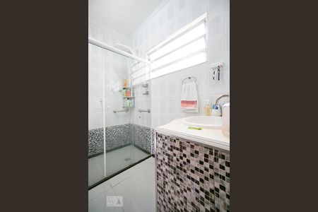 Casa à venda com 230m², 5 quartos e 2 vagas Casa à venda com 230m², 5 quartos e 2 vagasBanheiro social 02