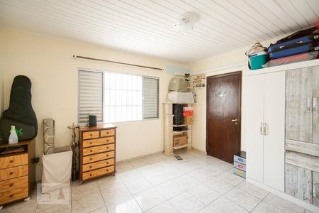 Casa à venda com 230m², 5 quartos e 2 vagas Casa à venda com 230m², 5 quartos e 2 vagasQuarto 04