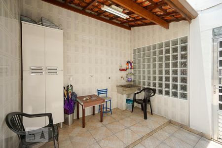 Casa à venda com 230m², 5 quartos e 2 vagas Casa à venda com 230m², 5 quartos e 2 vagasÁrea de serviço