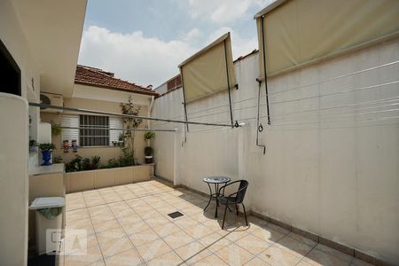 Casa à venda com 230m², 5 quartos e 2 vagas Casa à venda com 230m², 5 quartos e 2 vagasQuintal