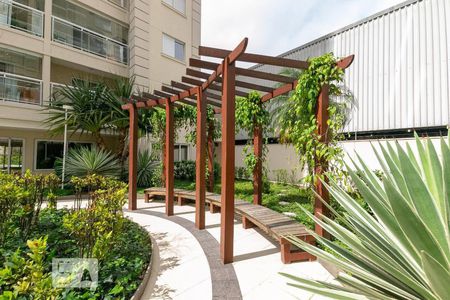 Apartamento para alugar com 43m², 1 quarto e 1 vaga Apartamento para alugar com 43m², 1 quarto e 1 vagaPraça