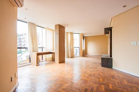 Sala/Quarto de apartamento para alugar com 1 quarto, 70m² em Rio Branco, Porto Alegre