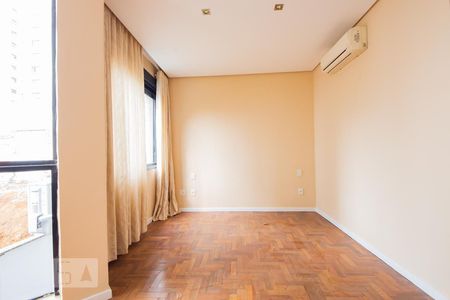 Sala/Quarto de apartamento para alugar com 1 quarto, 70m² em Rio Branco, Porto Alegre