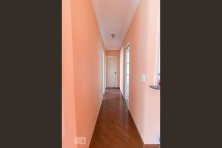 Corredor de apartamento à venda com 2 quartos, 57m² em Vila Augusta, Guarulhos