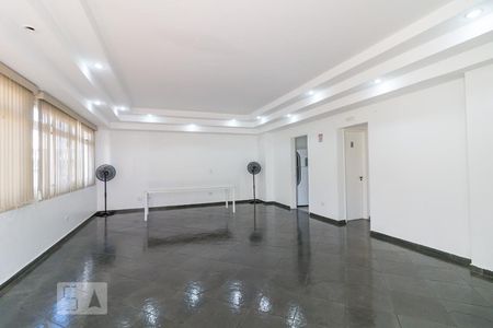 Apartamento à venda com 57m², 2 quartos e 1 vagaSalão de festas