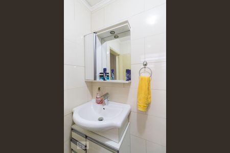 Casa à venda com 196m², 3 quartos e 2 vagasBanheiro