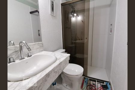 Banheiro de apartamento à venda com 2 quartos, 126m² em Vila Andrade, São Paulo