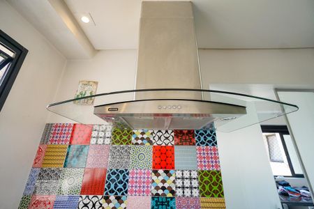 Detalhe cozinha de apartamento para alugar com 2 quartos, 104m² em Jardim Avelino, São Paulo