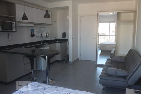 Sala de kitnet/studio para alugar com 1 quarto, 29m² em Guaíra, Curitiba