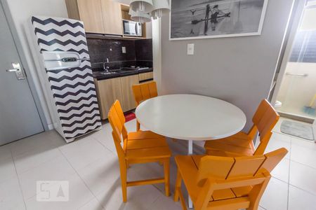 Sala de apartamento para alugar com 1 quarto, 40m² em Jacarepaguá, Rio de Janeiro