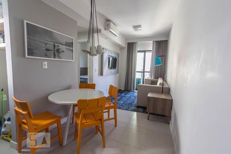Sala de apartamento para alugar com 1 quarto, 40m² em Jacarepaguá, Rio de Janeiro