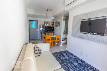 Sala de apartamento para alugar com 1 quarto, 40m² em Jacarepaguá, Rio de Janeiro