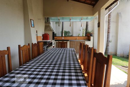 Casa para alugar com 500m², 5 quartos e 8 vagasChurrasqueira