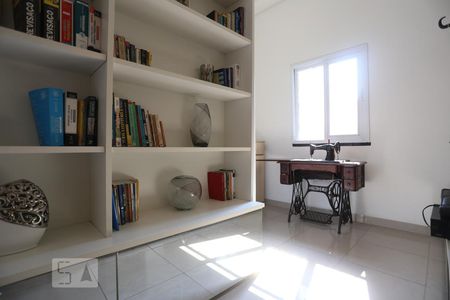 Casa para alugar com 500m², 5 quartos e 8 vagasEscritório