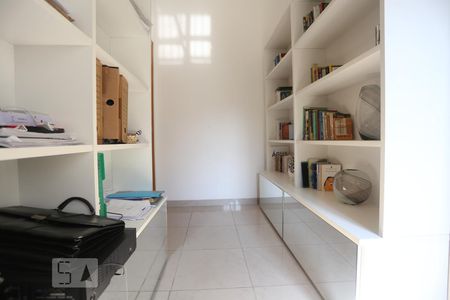 Casa para alugar com 500m², 5 quartos e 8 vagasEscritório