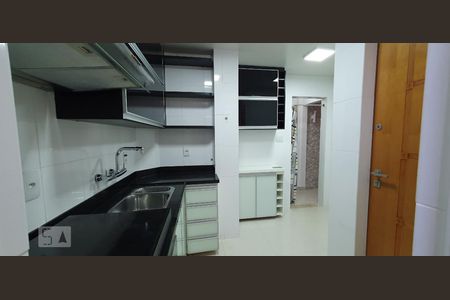 Cozinha de apartamento à venda com 1 quarto, 41m² em Botafogo, Rio de Janeiro