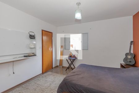 Casa à venda com 220m², 3 quartos e 2 vagasQuarto 1