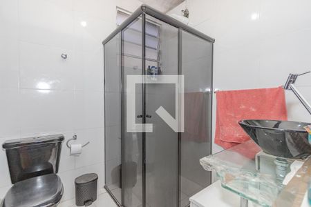Casa à venda com 220m², 3 quartos e 2 vagasBanheiro