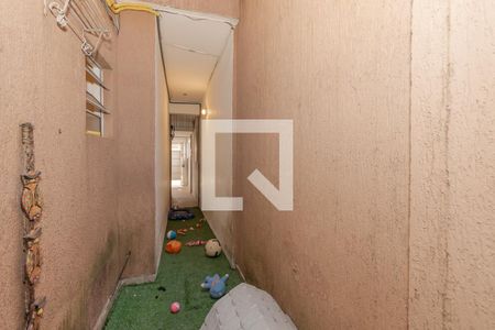 Casa à venda com 220m², 3 quartos e 2 vagasCorredor Lateral