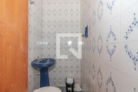 Casa à venda com 220m², 3 quartos e 2 vagasBanheiro