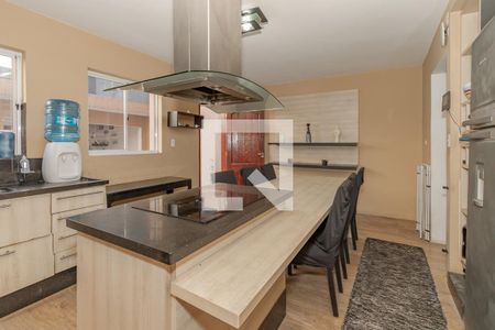 Casa à venda com 220m², 3 quartos e 2 vagasCozinha