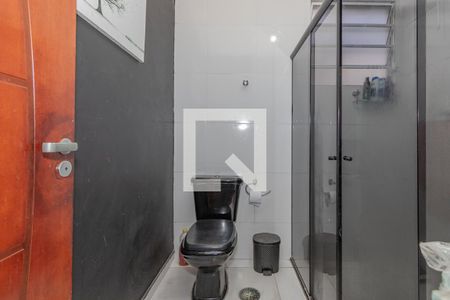 Casa à venda com 220m², 3 quartos e 2 vagasBanheiro