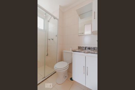 Apartamento para alugar com 54m², 2 quartos e 1 vagaBanheiro do quarto 2