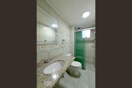 Apartamento à venda com 68m², 2 quartos e 1 vaga Apartamento à venda com 68m², 2 quartos e 1 vagaBanheiro Social