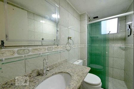 Apartamento à venda com 68m², 2 quartos e 1 vaga Apartamento à venda com 68m², 2 quartos e 1 vagaBanheiro Social