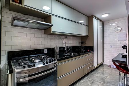 Apartamento para alugar com 98m², 2 quartos e 2 vagasCozinha