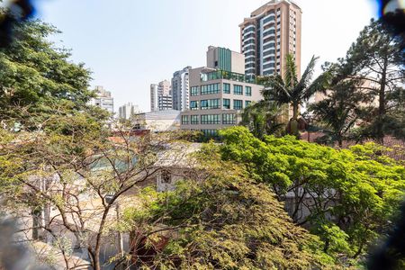 Vista de apartamento à venda com 4 quartos, 183m² em Sumaré, São Paulo