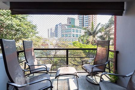 Varanda de apartamento à venda com 4 quartos, 183m² em Sumaré, São Paulo