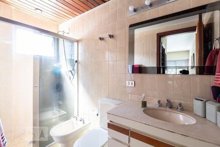 Apartamento à venda com 183m², 4 quartos e 3 vagasBanheiro Suíte 1