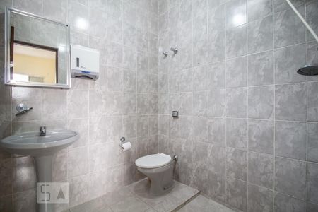 Banheiro Suite  de casa à venda com 3 quartos, 200m² em Vila Anglo Brasileira, São Paulo