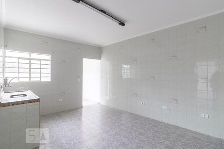 Casa à venda com 165m², 2 quartos e 3 vagas Casa à venda com 165m², 2 quartos e 3 vagasCozinha