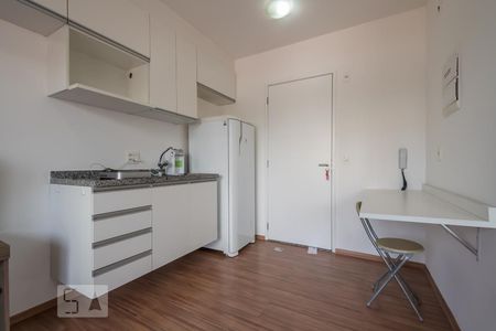 Cozinha de apartamento à venda com 1 quarto, 32m² em Santo Amaro, São Paulo