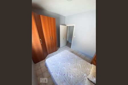 Suíte de casa à venda com 5 quartos, 200m² em Vila Ipojuca, São Paulo