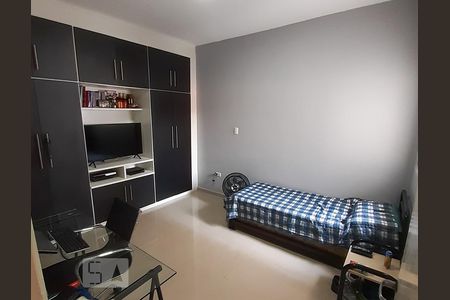 Quarto 2 de casa à venda com 5 quartos, 200m² em Vila Ipojuca, São Paulo